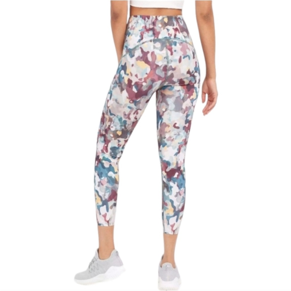 SPANX Booty Boost Active Printed 7/8 Leggings - Picture 8 of 11
